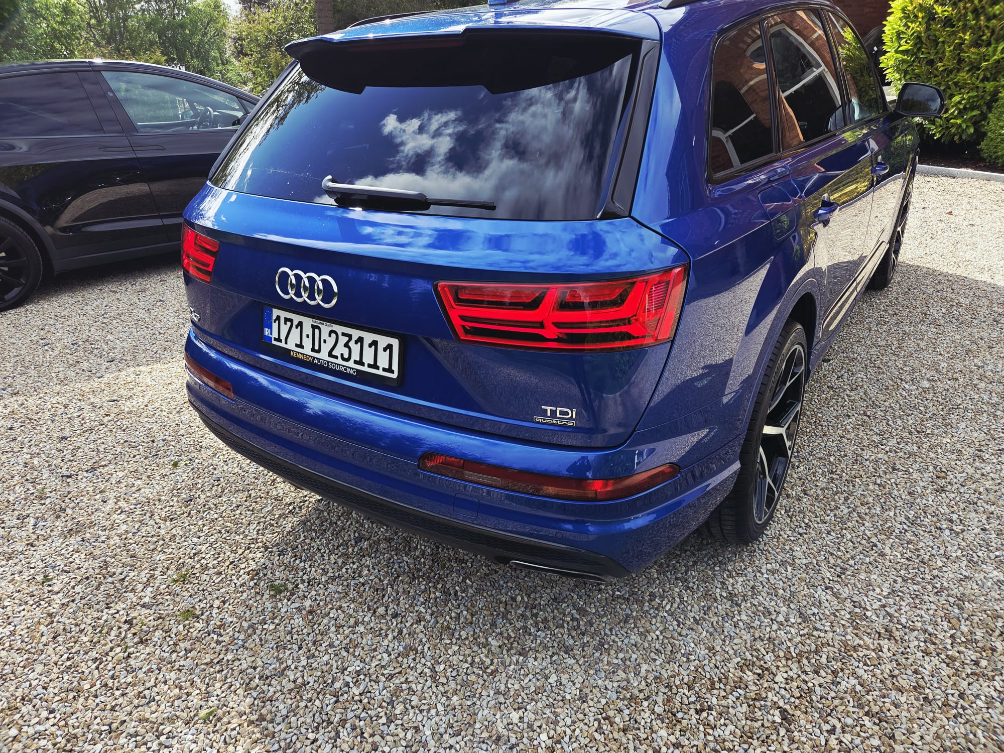 Audi Q7 front