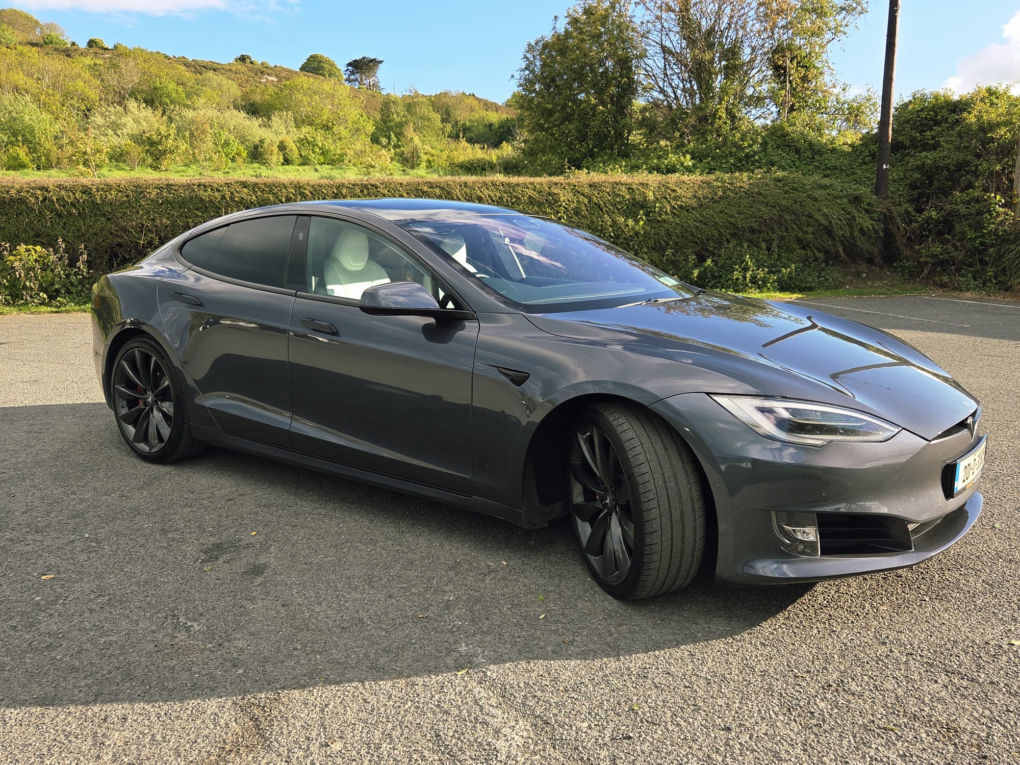 2020 Tesla Model S Long Range